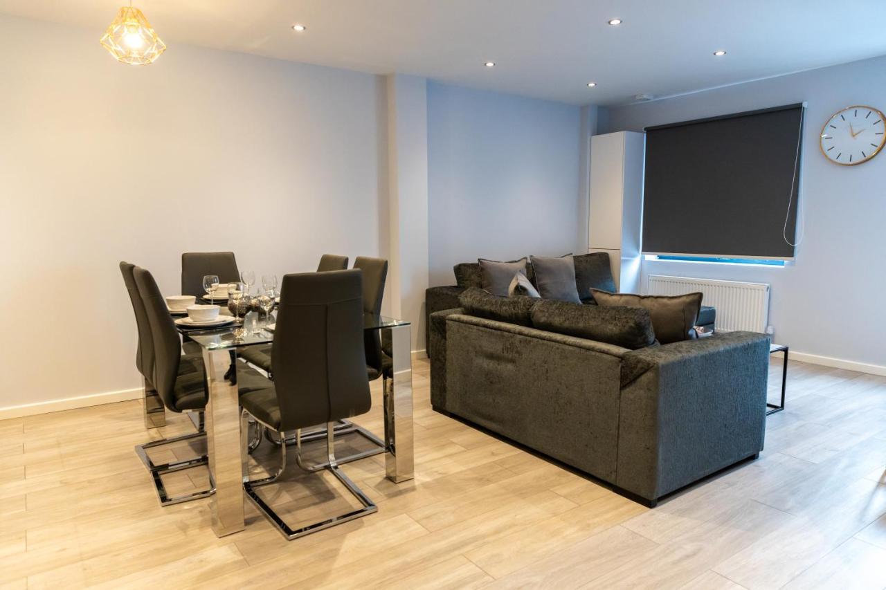 Cosy Flats Near Heathrow, Group Bookings Available With Parking Space Hounslow Exterior foto